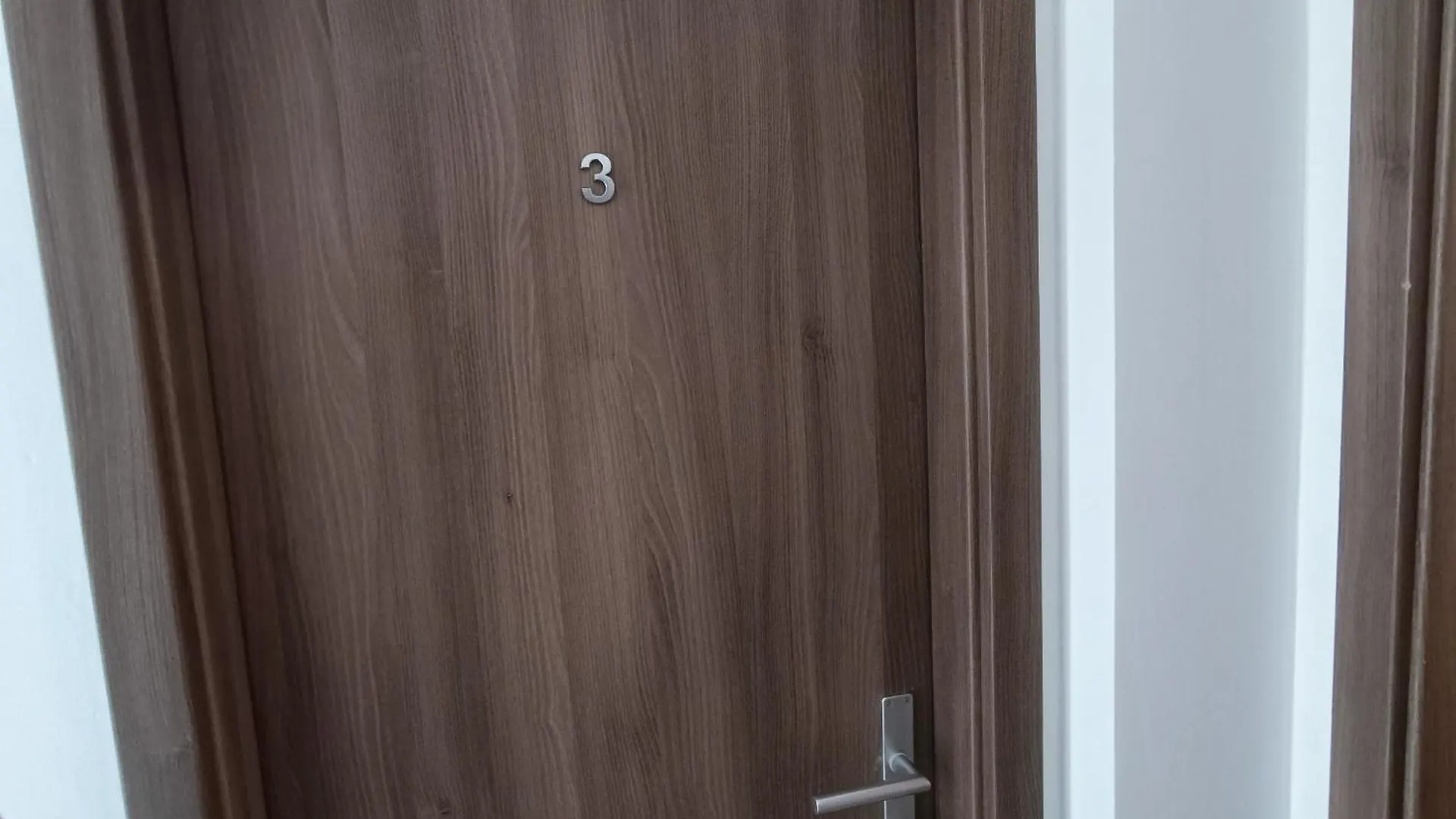Apartments La Bombonera Стариград-Пакленица