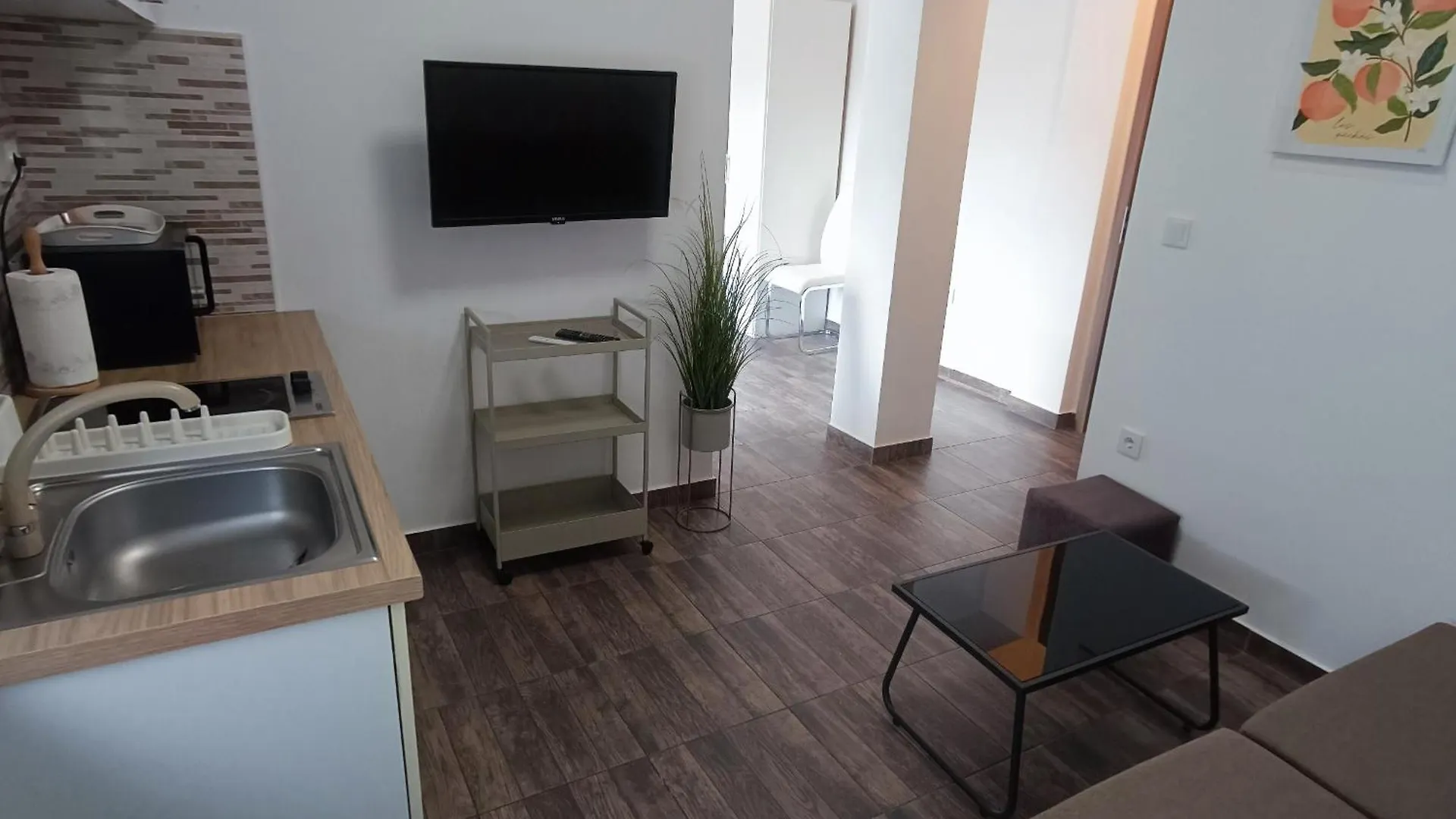 Apartments La Bombonera Стариград-Пакленица