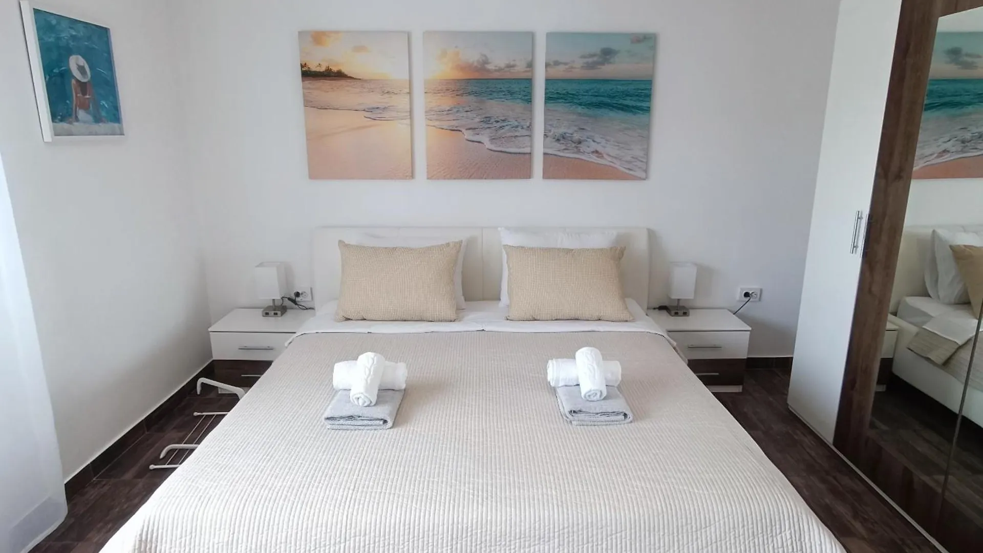Apartments La Bombonera Стариград-Пакленица Хорватия