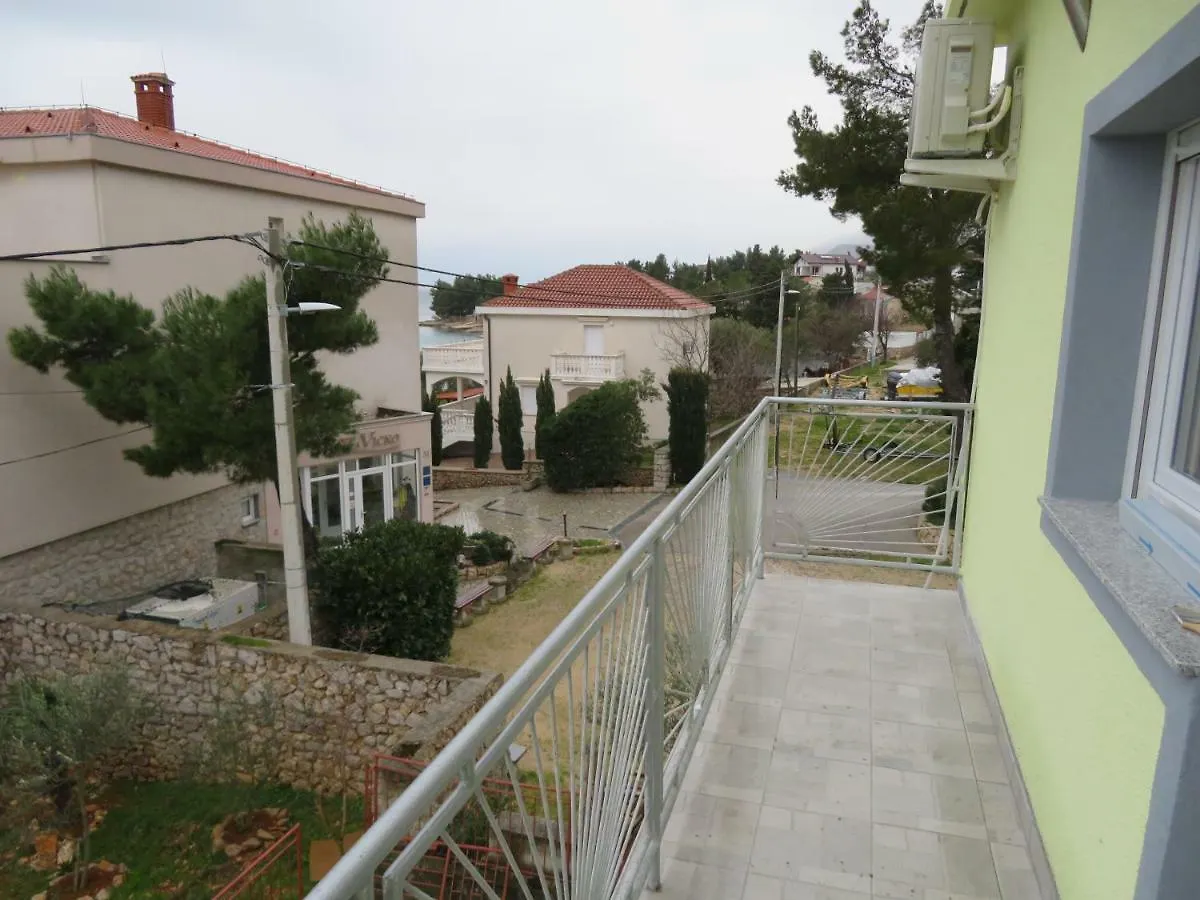 Apartments La Bombonera Starigrad Paklenica Kroatië