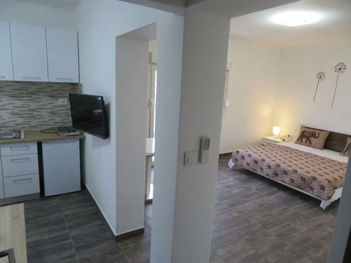 Apartments La Bombonera Starigrad Paklenica