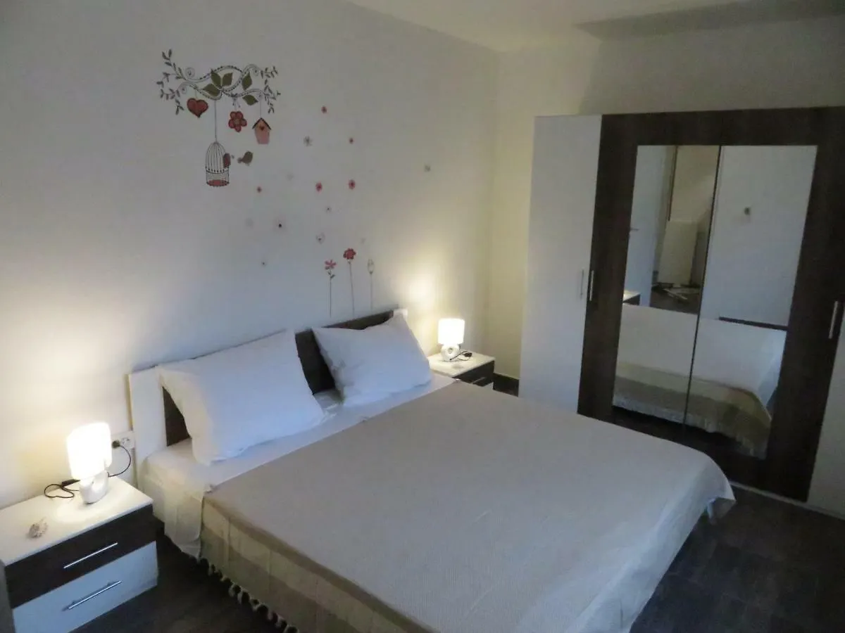 Apartments La Bombonera Starigrad Paklenica
