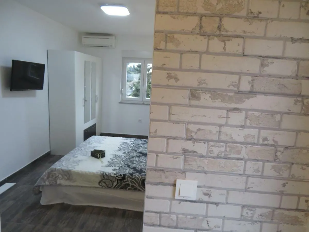 Apartments La Bombonera Starigrad Paklenica