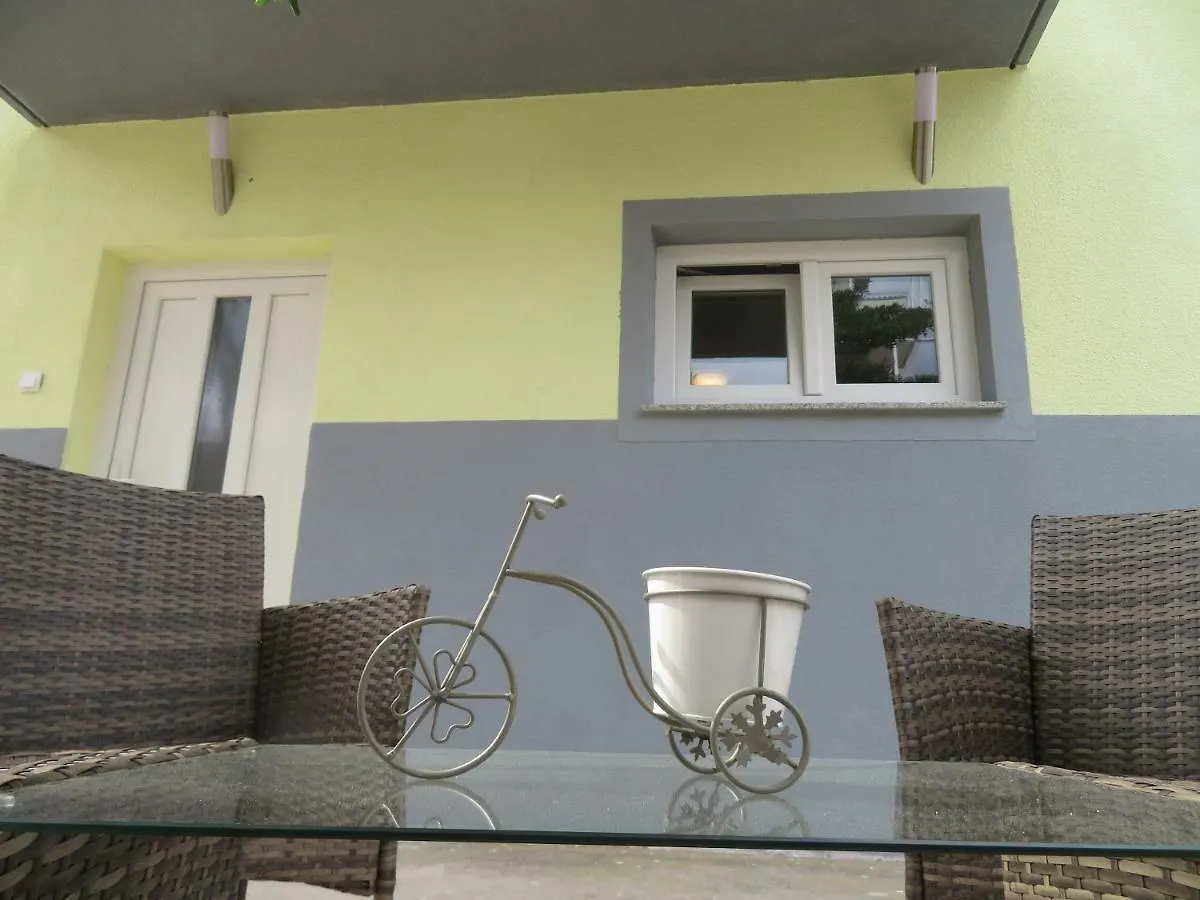 Apartments La Bombonera Starigrad Paklenica